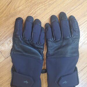 Sealskin gloves, size small